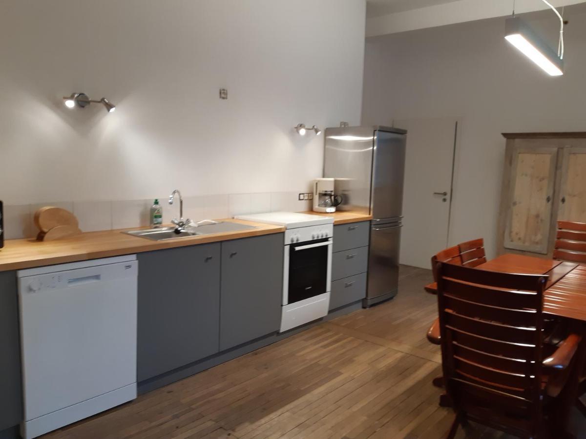 Chez Therese Stavelot Bagian luar foto